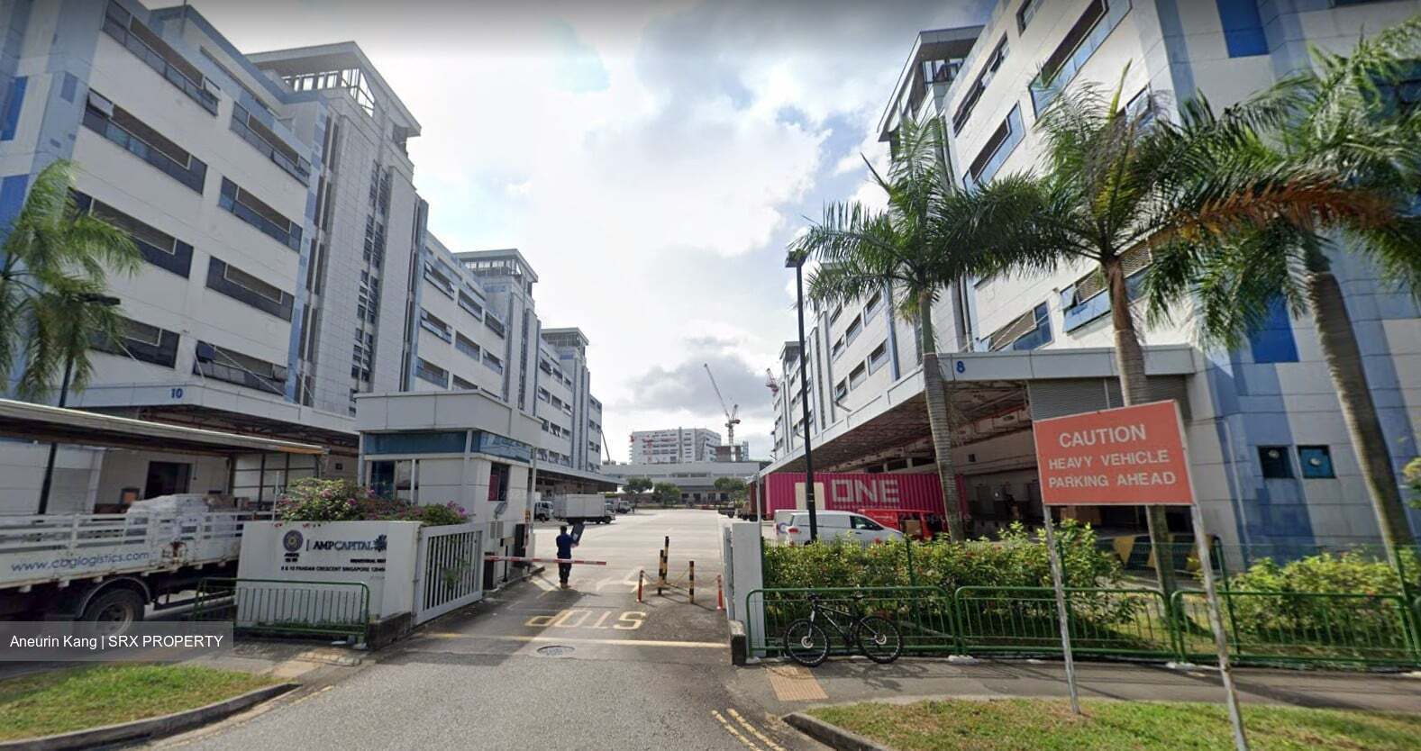 Pandan Crescent (D5), Factory #334134411